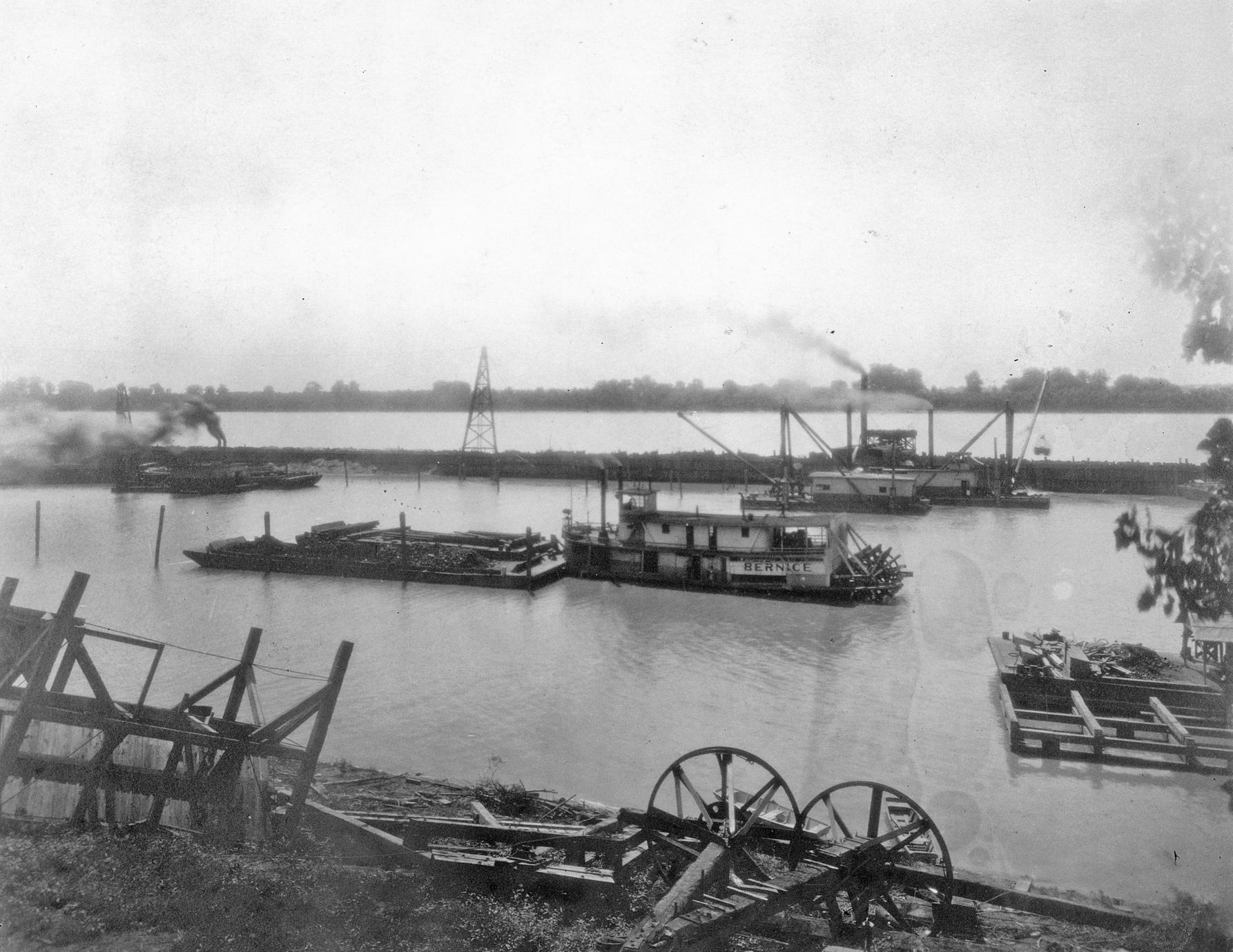 ‎Bernice (Rafter/Towboat, 1899-1932) - UWDC - UW-Madison Libraries