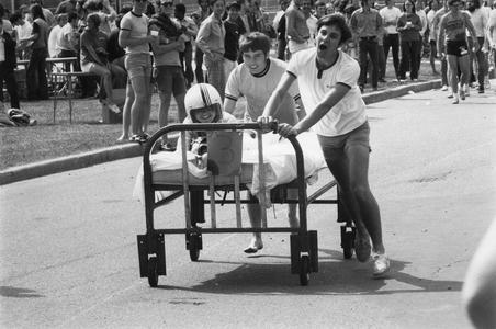 1971 bed race