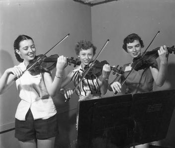 Violin trio at Summer Music Clinic