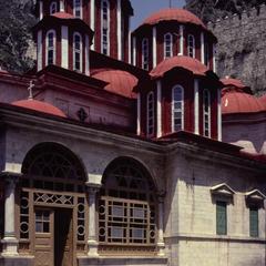 Catholicon exterior at Agiou Pavlou