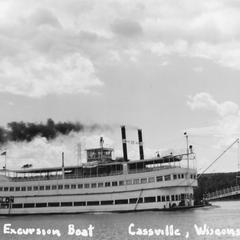 Mississippi excursion boat, Cassville, Wisconsin