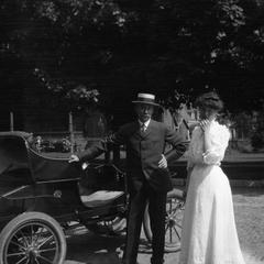 Carl Leopold, Sr., and Clara Starker Leopold in front of car