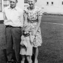 Lloyd, Janice and Carol Glueck