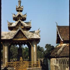That Luang shrine