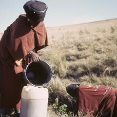 Southern Africa : Domestic Activities : building a house, getting water