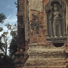 Prah Ko : close-up of trident carving