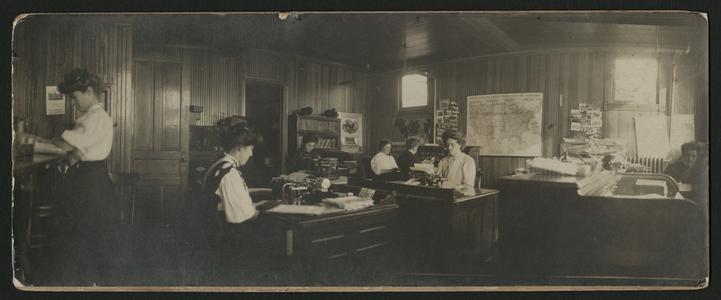 Dr. David Roberts' office, Waukesha, interior