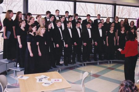 UW-Washington County choir performing in cafeteria