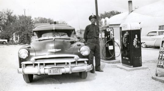 Doell Brusveen and Barneveld police car at filling station