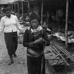 Akha and Lao woman at market