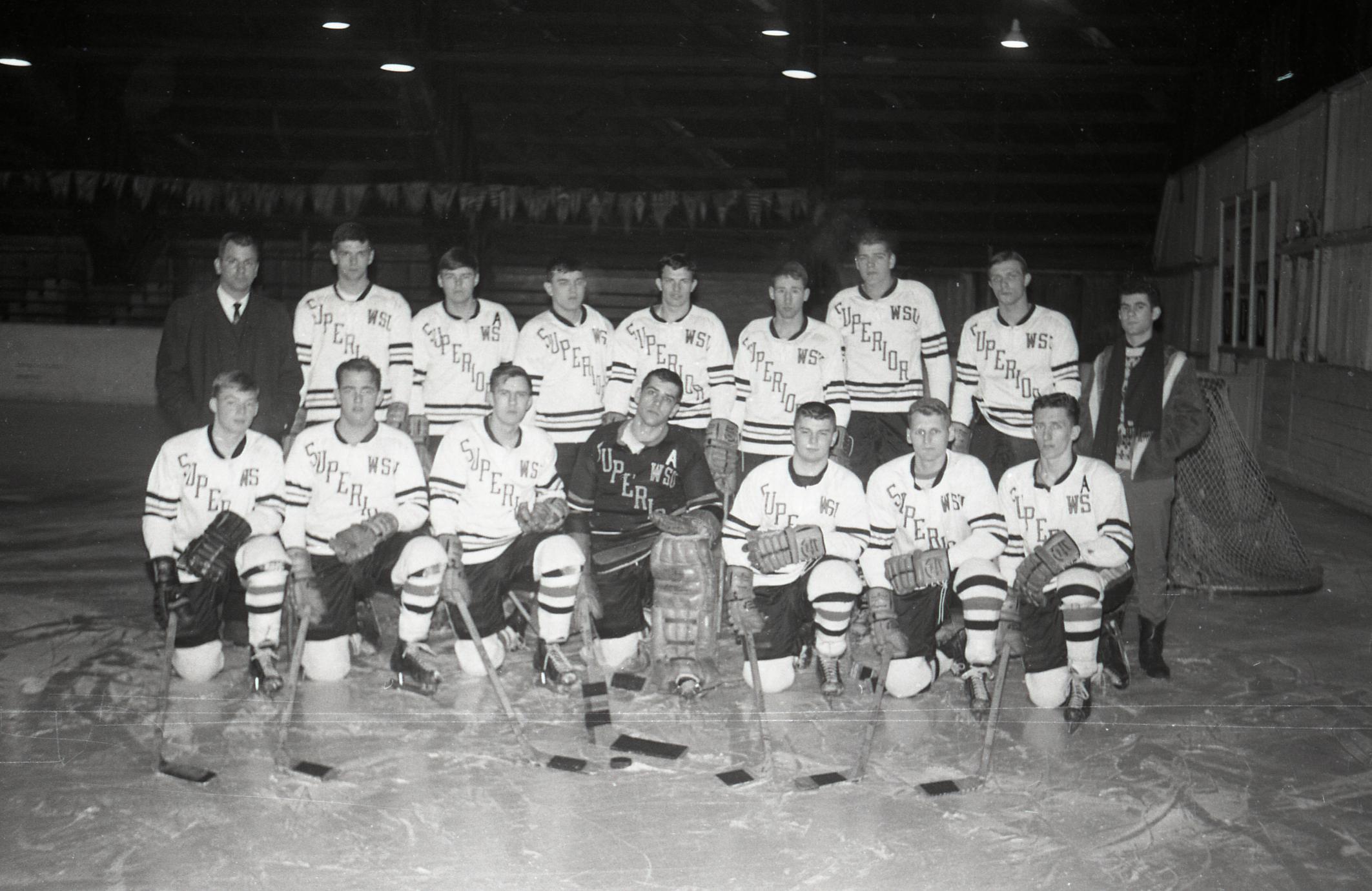 1900 baseball team - UWDC - UW-Madison Libraries