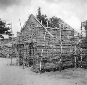 Constructing a Guardhouse for Kuba-Bushong Royalty
