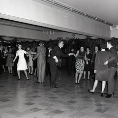 Students dancing at the Sno Ball