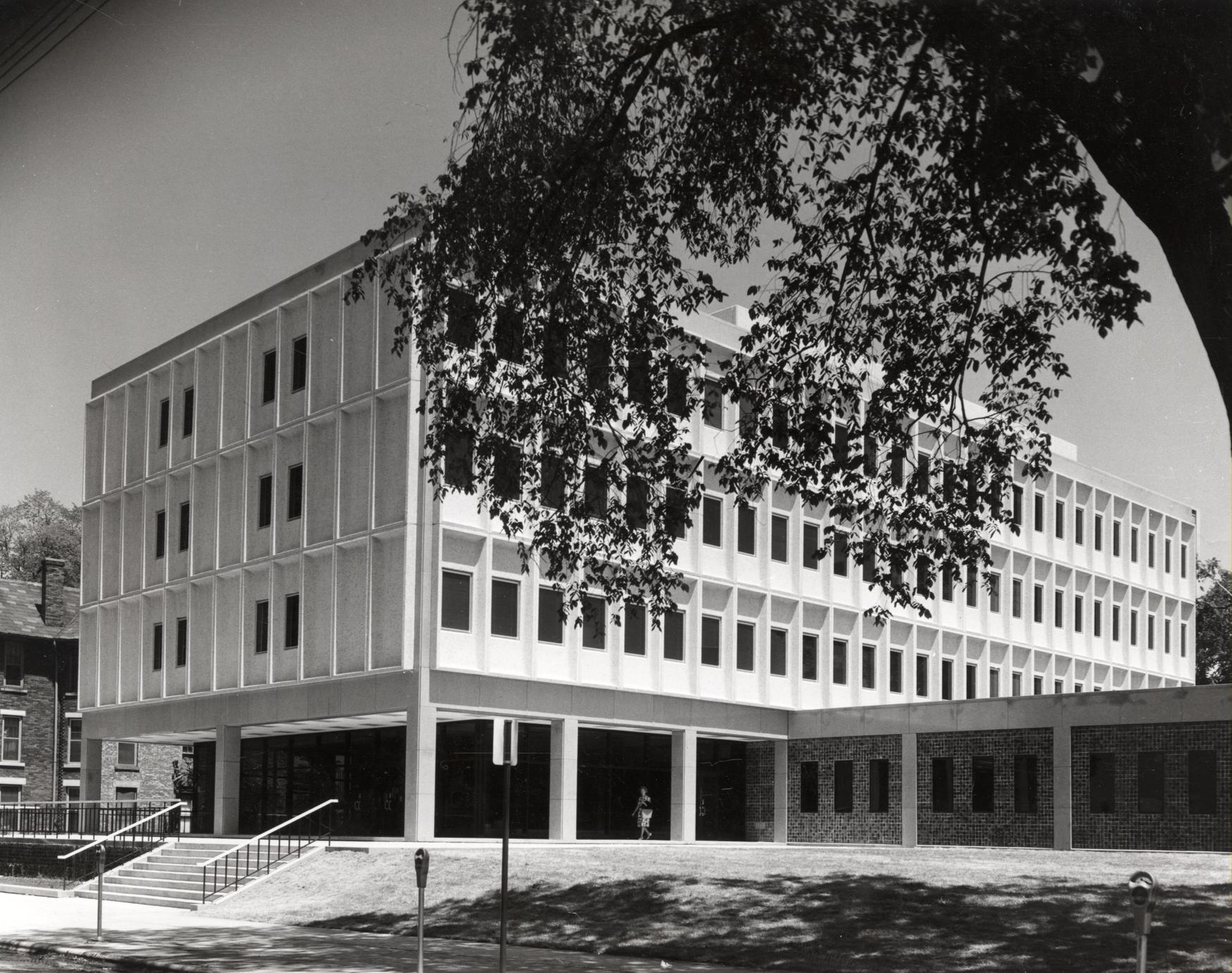 ‎A.W. Peterson building - UWDC - UW-Madison Libraries