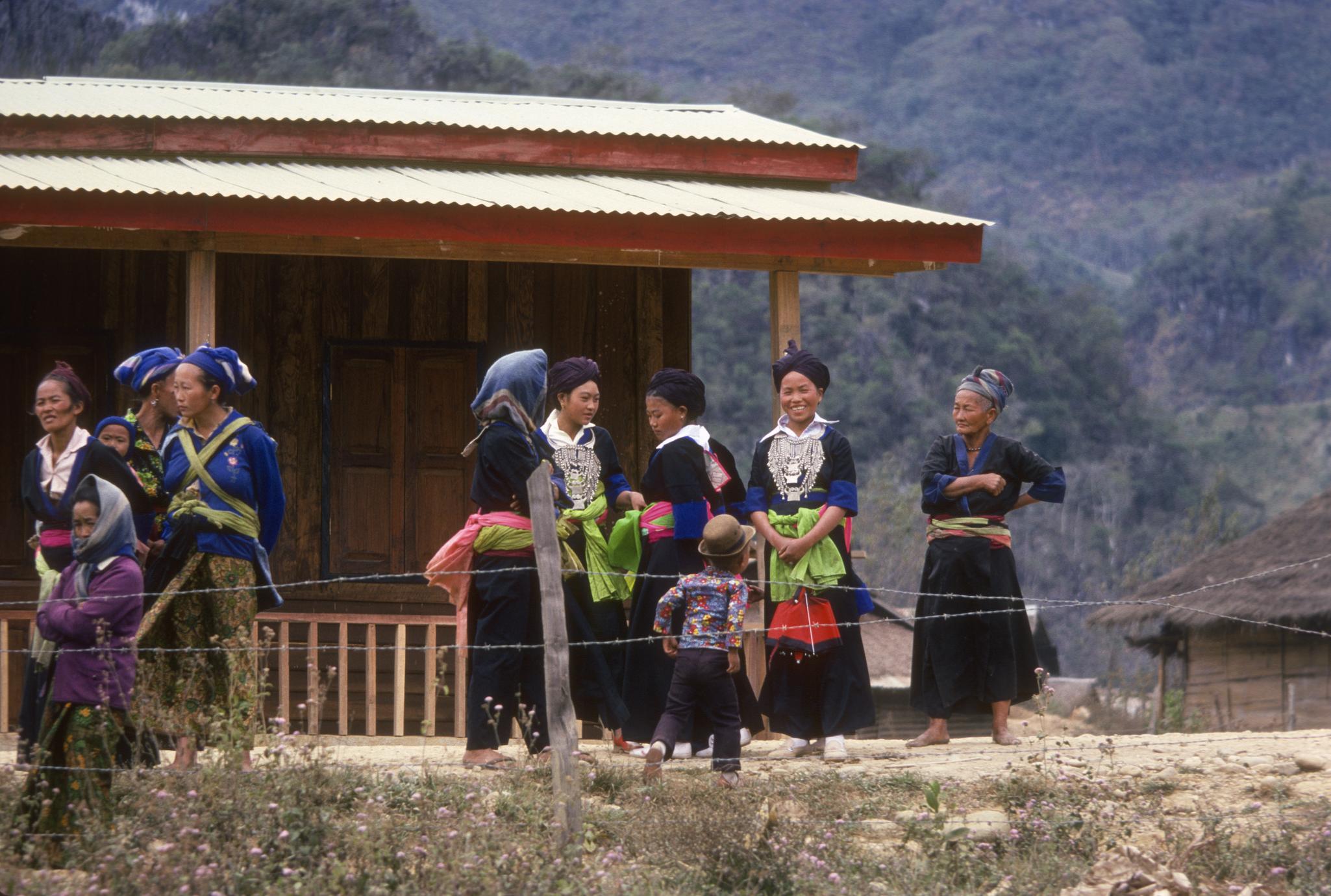 ‎Hmong New Year - UWDC - UW-Madison Libraries