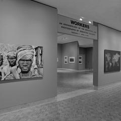 Workers, An Archaeology of the Industrial Age : Photographs by Sebastião Salgado