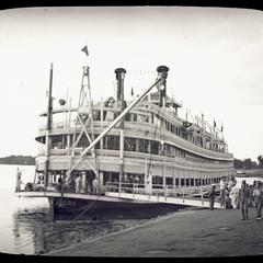 "The Capitol," Mississippi River steamboat