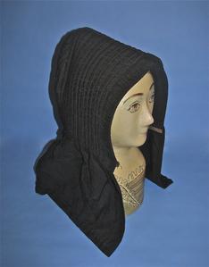 Black quilted bonnet