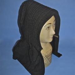 Black quilted bonnet