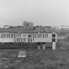 University of Wisconsin-Green Bay sign