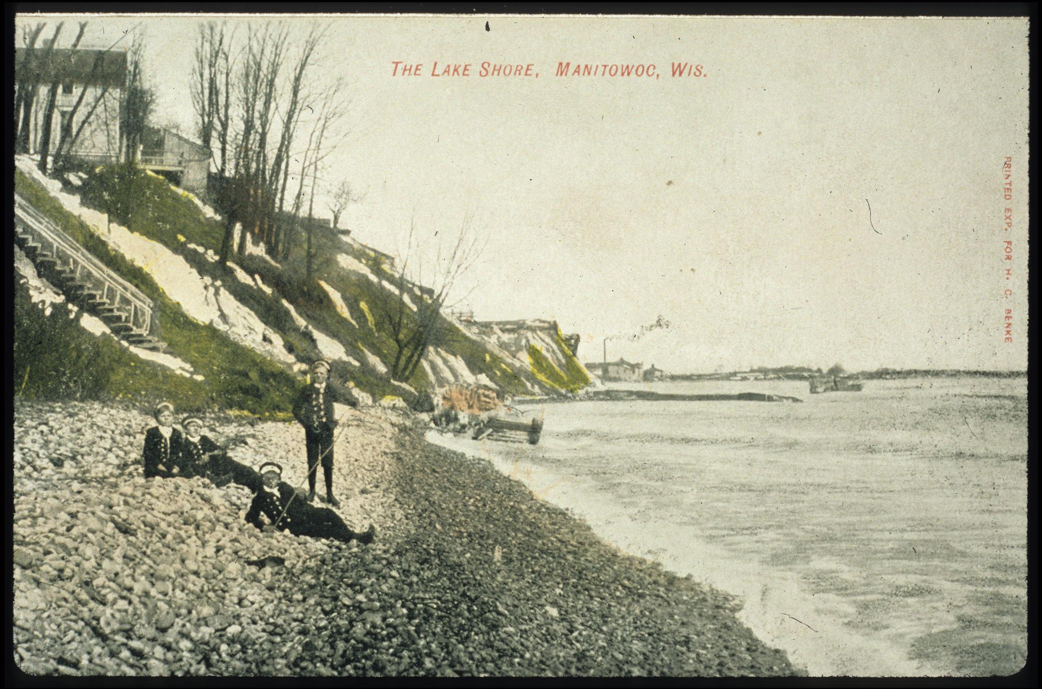 Two Rivers lighthouse - UWDC - UW-Madison Libraries