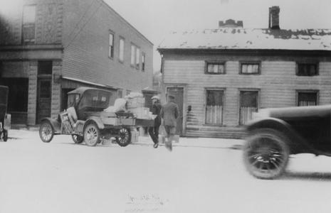 First days of parcel post service