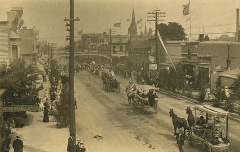 Fourth of July parade 1910