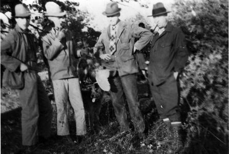 Aldo Leopold with unidentified group
