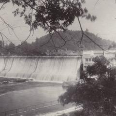 Cedar Falls dam