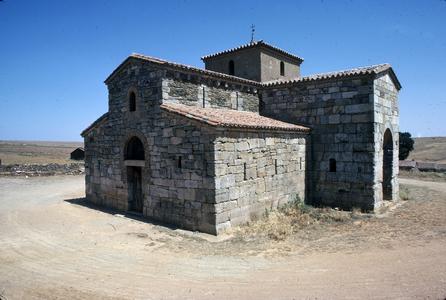 San Pedro de la Nave de Campillo