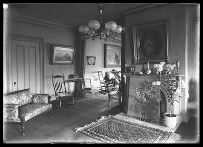 Z. G. Simmons residence - parlor