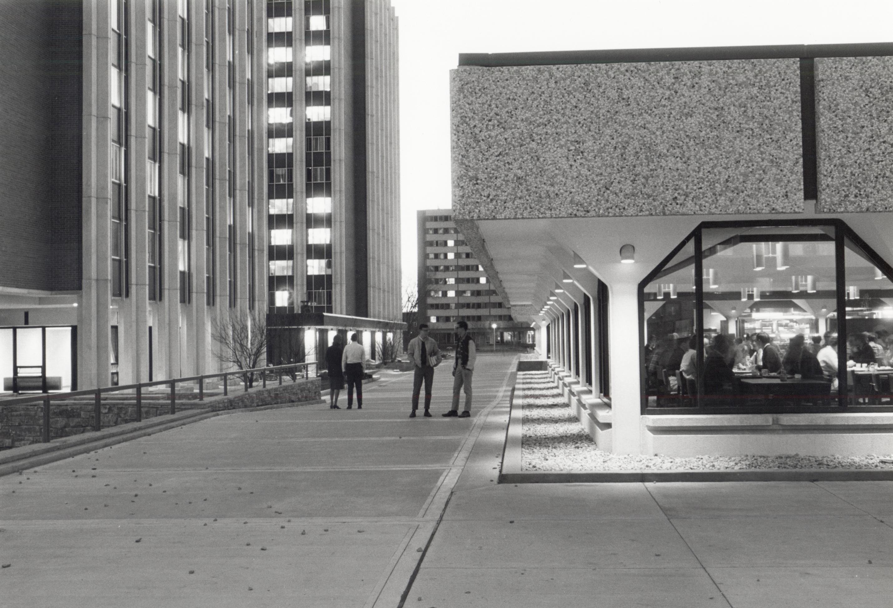 ‎Gordon Commons at dusk UWDC UWMadison Libraries