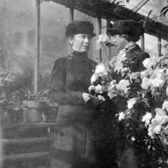 Clara and Edith Leopold in greenhouse
