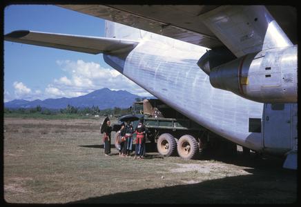 Xayabury : airport with cargo planes