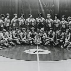 UW-Parkside wrestling team and coaches