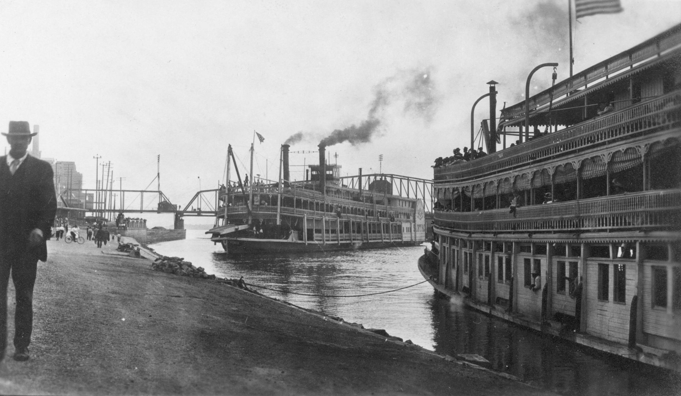 Забытые пароходы. Пароход на Миссисипи 19 век. Миссисипи 1920е. Пароходы на реке Миссисипи. Миссисипи в 1900 году.