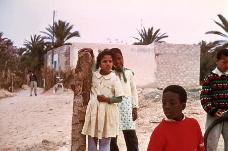 Children in Oasis Town of Gabs