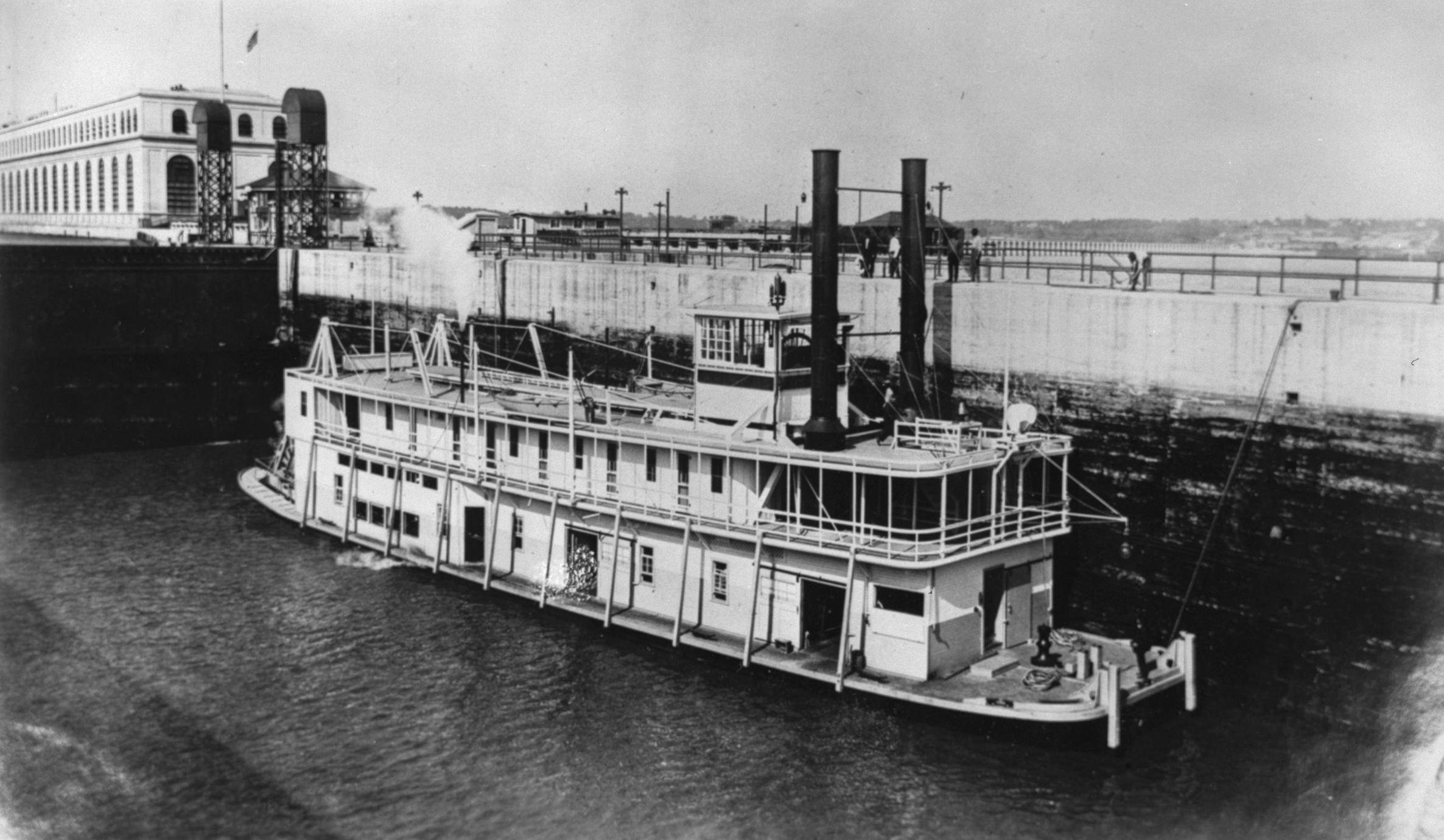 ‎Unidentified Boat - UWDC - UW-Madison Libraries