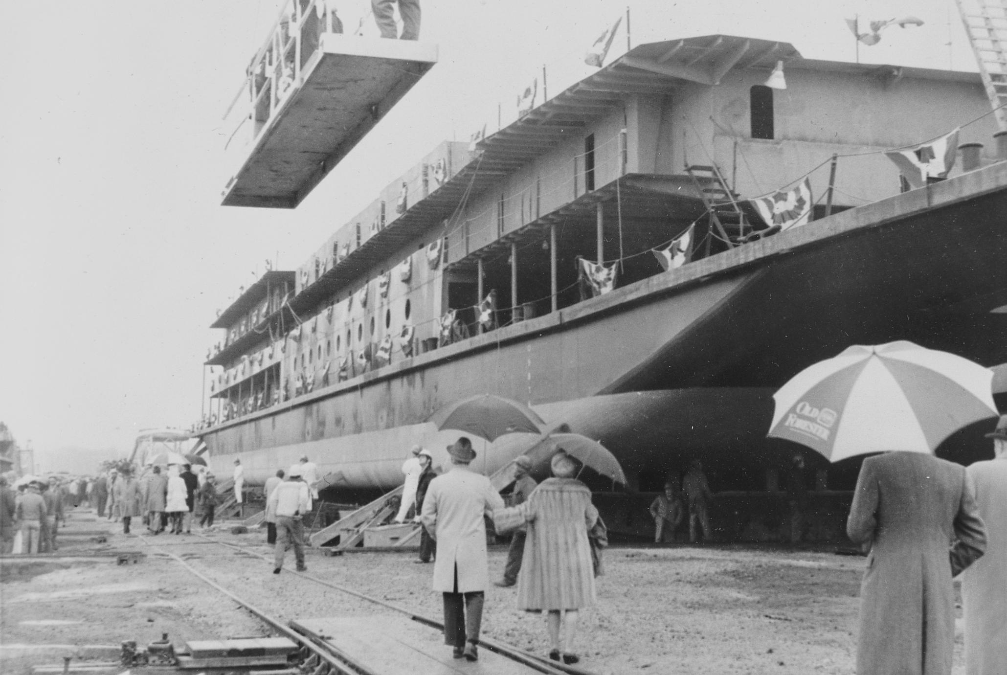 Mississippi Queen (Tourist boat, 1975- ) - UWDC - UW-Madison Libraries