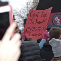 Call Ron Johnson :  [...] Senator R - WI