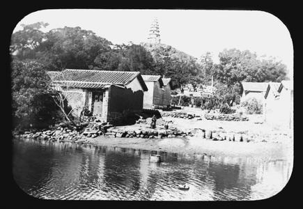 [Village houses by the pond]