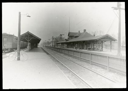 Chicago and Northwestern Depot, double track