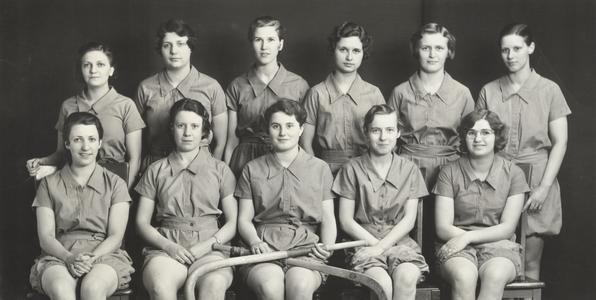 Women's field hockey team, 1933
