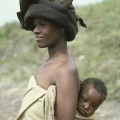 People of South Africa : Xhosa mother and child