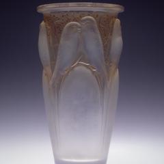 Ceylan or Eight Parakeets ("Huit perruches") Vase
