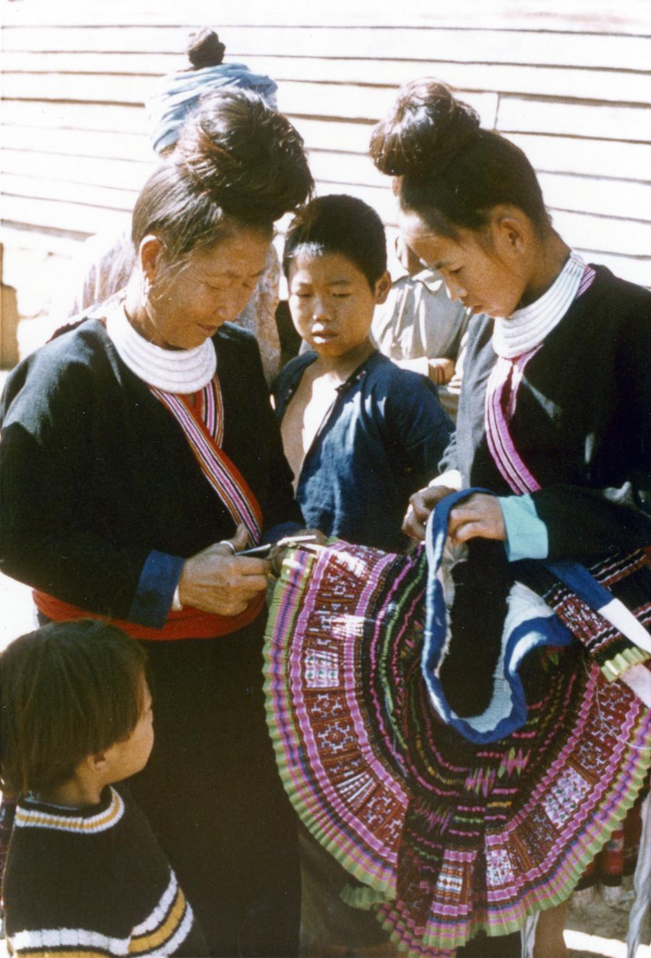 Blue Hmong (Hmong Njua) skirt in Houa Khong Province