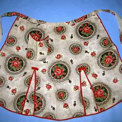 Apron with red roses in black circles