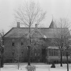 Bungalow and Oviatt House