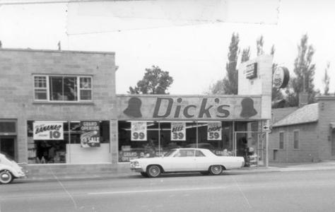 Dick's Red Bell Market Photo 2