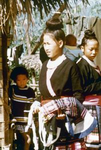 Blue Hmong (Hmong Njua) women in Houa Khong Province